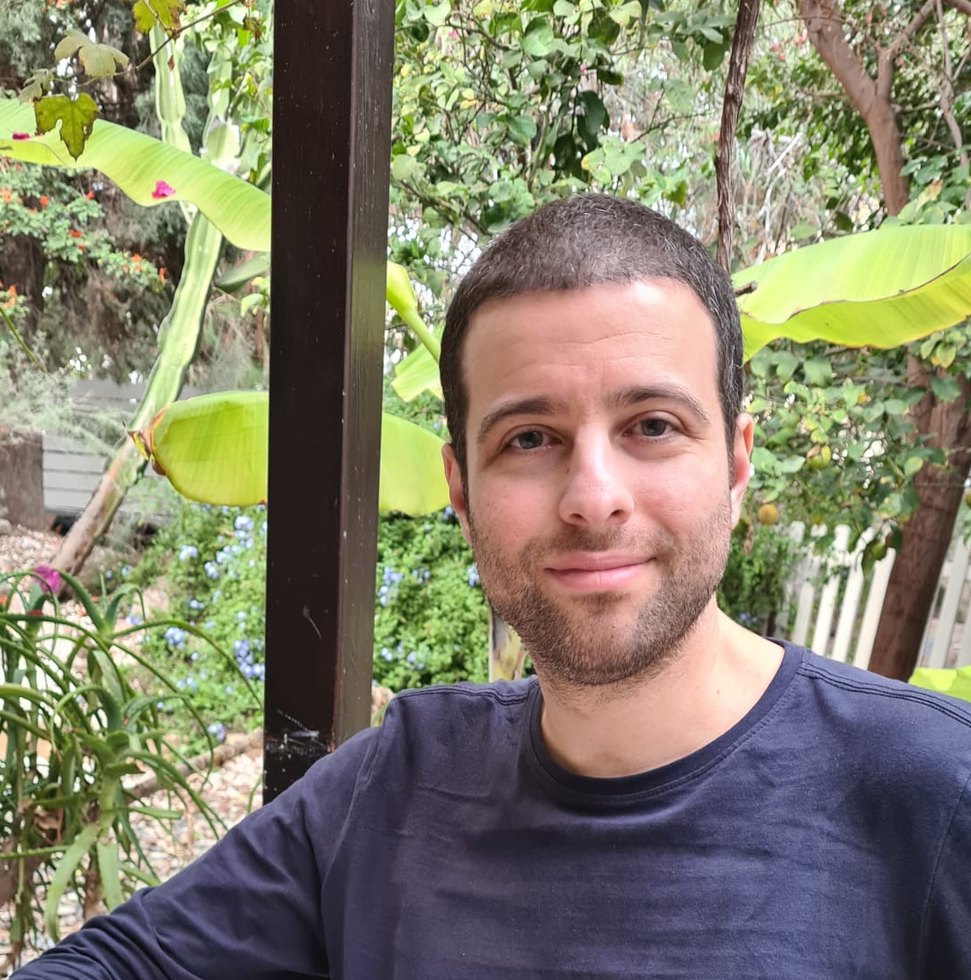 Orel Yariv in a natural setting